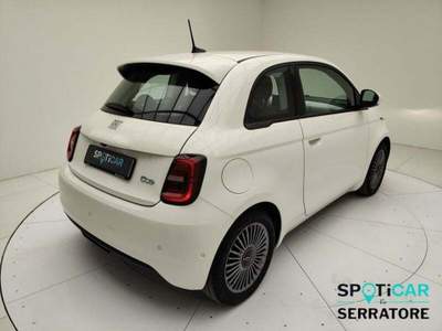 Fiat 500 IV 2020 500e 42 kWh Icon Bianco usata Erba