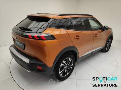 Peugeot 2008 II 2020 1.2 puretech Allure s&s 130cv Arancione usata Erba