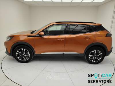 Peugeot 2008 II 2020 1.2 puretech Allure s&s 130cv Arancione usata Erba