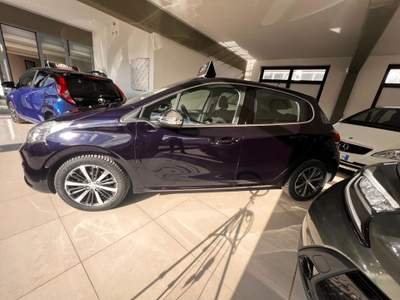 Peugeot 208 PureTech Turbo 110 S&S 3 porte Allure Blu/Azzurro usata Portoferraio