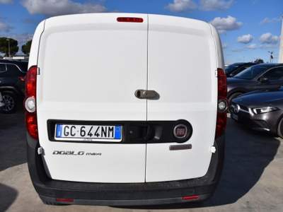 Fiat Doblò Doblò 1.6 MJT 105CV S&S PL-TN Cargo Maxi Lounge Bianco usata San Vito dei Normanni