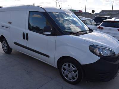 Fiat Doblò Doblò 1.6 MJT 105CV S&S PL-TN Cargo Maxi Lounge Bianco usata San Vito dei Normanni