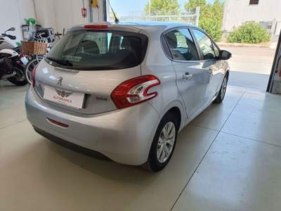 Peugeot 208 1.2 VTi 82 CV 5p. Allure Grigio usata Alghero