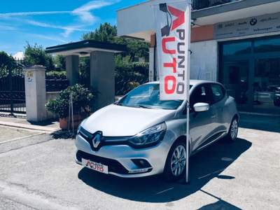 Renault Clio TCe 12V 90 CV GPL 5 porte Business Argento usata Isernia