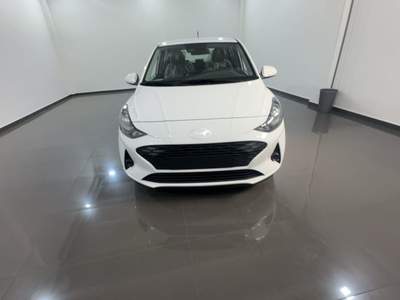 Hyundai i10 1.0 MPI Connectline Bianco usata Cannobio