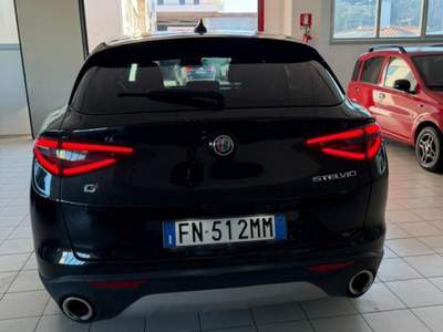 Alfa Romeo Stelvio 2.2 T.diesel 180 CV AT8 Q4 Bus. Nero usata Castellammare di Stabia