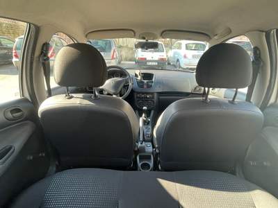 Peugeot 206 non fumatore, neopatentati, unicoproiprietario; gpl Bianco usata Marano di Napoli