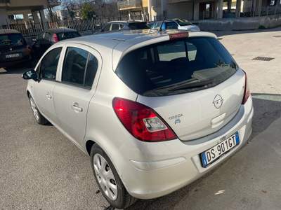 Opel Corsa non fumatore, neopatentati, unicoproiprietario fiat perfetta Argento usata Marano di Napoli