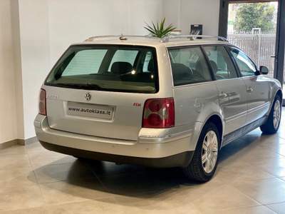 Volkswagen Passat Variant TDI di Unico Proprietario Argento usata Troia