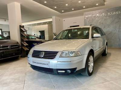 Volkswagen Passat Variant TDI di Unico Proprietario Argento usata Troia