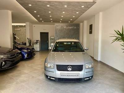 Volkswagen Passat Variant TDI di Unico Proprietario Argento usata Troia