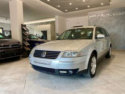 Volkswagen Passat Variant TDI di Unico Proprietario Argento usata Troia