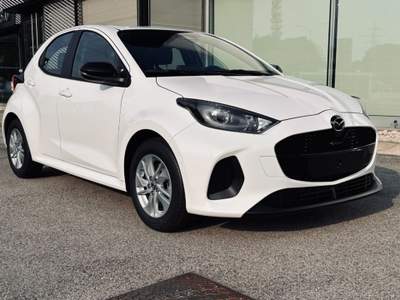 Mazda 2 Hybrid 1.5 vvt full hybrid electric Centre Line Bianco usata Padova