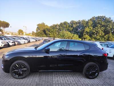 Maserati Levante V6 Diesel 275 CV AWD Nerissimo Edition Nero usata Cassino