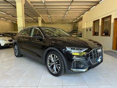 Audi Q8 55 TFSI quattro tiptronic Sport Grigio usata Rovetta