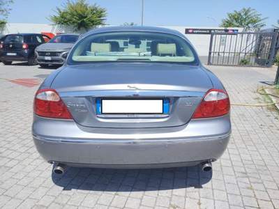 Jaguar S-Type 3.0 V6 Executive Argento usata Ciampino