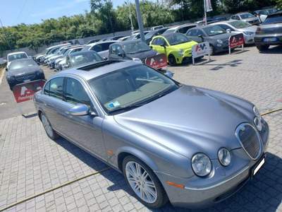 Jaguar S-Type 3.0 V6 Executive Argento usata Ciampino