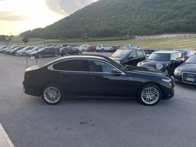 BMW Serie 5 520d d 48V sDrive PRONTA CONSEGNA Laser, Harman&Kardon Nero usata Sant'Angelo in vado