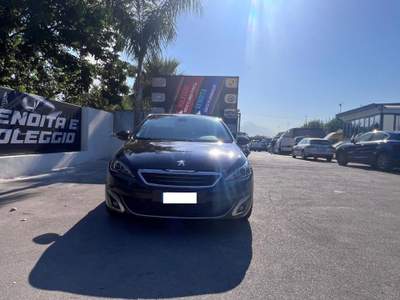 Peugeot 308 1.6 e-HDi 115 CV Stop&Start Allure Blu/Azzurro usata Nola