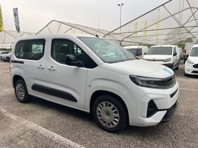 Opel Combo Life 1.5D 100 CV S&S MT6 TRASPORTO DISABILI Bianco usata Albignasego