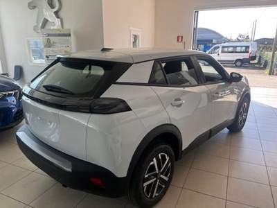Peugeot 2008 PureTech 100 S&S Active Bianco usata Cormons
