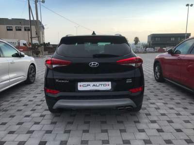 Hyundai Tucson 2.0 CRDi 4WD aut. XPossible + Tetto Nero usata Santa Maria di Licodia
