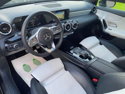 Mercedes-Benz Classe A d Automatic Premium Nero usata Giarre