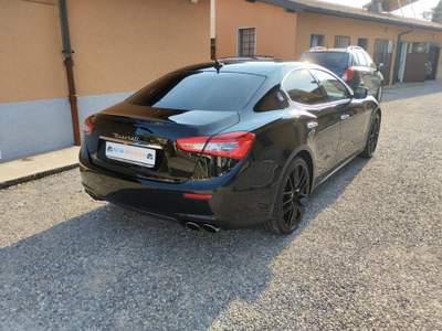 Maserati Ghibli V6 *TAGLIANDI CERTIFICATI* Nero usata Jerago con Orago