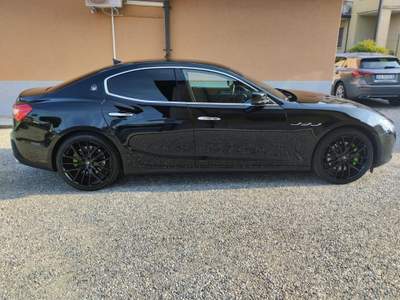 Maserati Ghibli V6 *TAGLIANDI CERTIFICATI* Nero usata Jerago con Orago