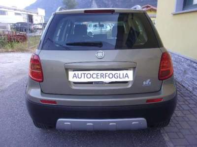 Fiat Sedici 1.6 16v Emotion 4x4 107cv-99.000 km !!! Bronzo usata Samolaco