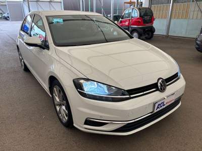 Volkswagen Golf 1.6 TDI 115 CV DSG 5p. Highline BlueMotion Technol Bianco usata San Giovanni Lupatoto