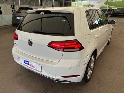 Volkswagen Golf 1.6 TDI 115 CV DSG 5p. Highline BlueMotion Technol Bianco usata San Giovanni Lupatoto