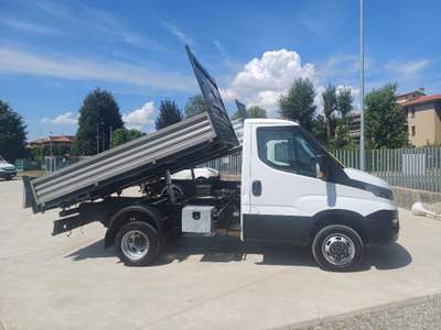 Iveco Daily 35C12 RIBALTABILE Bianco usata Mozzo