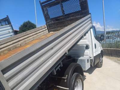 Iveco Daily 35C12 RIBALTABILE Bianco usata Mozzo