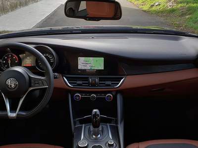 Alfa Romeo Giulia 2.2 Turbodiesel 136 CV AT8 Business Blu/Azzurro usata Ostuni