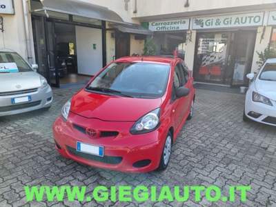 Toyota Aygo 1.0 12V VVT-i 5 porte SOL Rosso usata Solbiate Olona