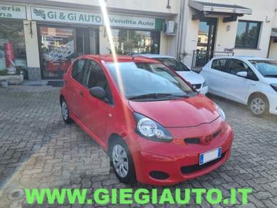 Toyota Aygo 1.0 12V VVT-i 5 porte SOL Rosso usata Solbiate Olona