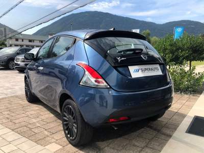 Lancia Ypsilon 1.0 FireFly 5p. S&S Hybrid Silver *NEOPATENTATI* Blu/Azzurro usata Feltre