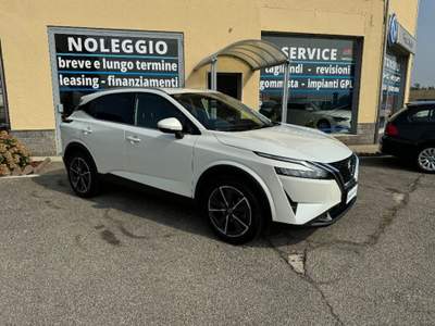 Nissan Qashqai MHEV 140 CV Business Bianco usata ALBAIRATE