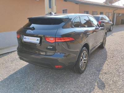 Jaguar F-Pace 2.0 D 180 CV AWD aut. R-Sport Nero usata Jerago con Orago