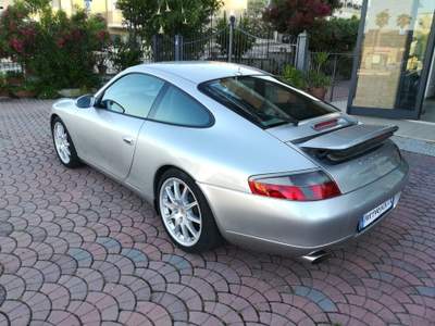 Porsche 911 Porsche 911 (996) Carrera 4 cat Coupe 300CV 221KW Argento usata Altidona