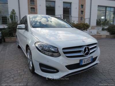 Mercedes-Benz Classe B B 200 CDI Automatic Sport Bianco usata Anagni