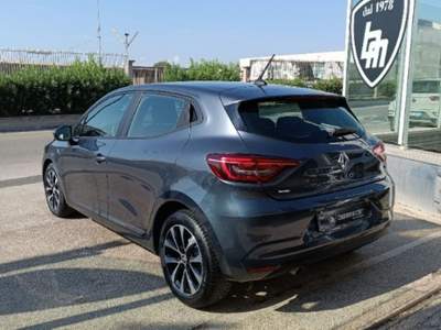 Renault Clio TCe 90 CV 5 porte Business  i,e Grigio usata Augusta