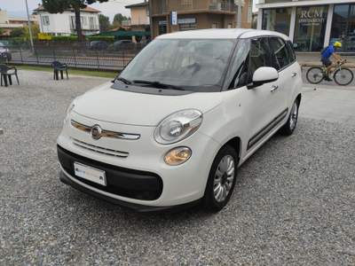 Fiat 500L Living 1.6 Multijet 105 CV Lounge Bianco usata Fino Mornasco