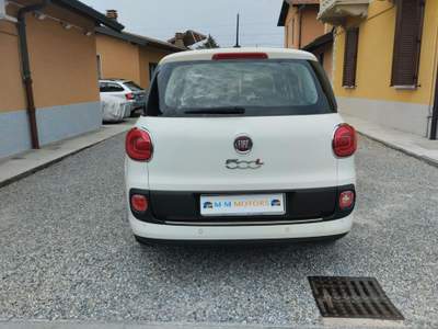 Fiat 500L Living 1.6 Multijet 105 CV Lounge Bianco usata Fino Mornasco