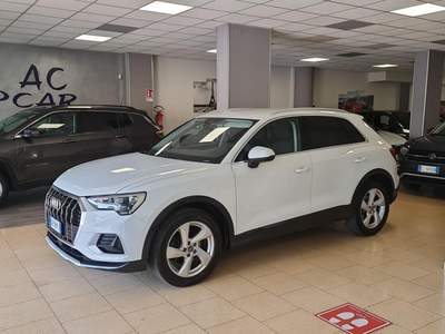 Audi Q3 35 TDI S tronic Business Advanced Bianco usata Campobasso