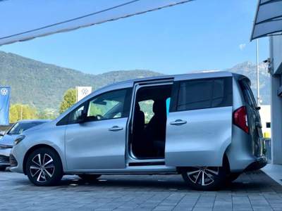 Mercedes-Benz Classe T d PREMIUM *RETROCAMERA*INTERNI IN PELLE* Argento usata Feltre