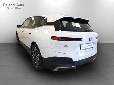 BMW iX xdrive40 Bianco usata Casale Monferrato