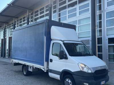 Iveco Daily 33S13 2.3 HPT PC Cabinato Bianco usata Tavagnacco