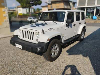 Jeep Wrangler Unlimited 2.8 CRD DPF Sahara Auto Bianco usata Jerago con Orago